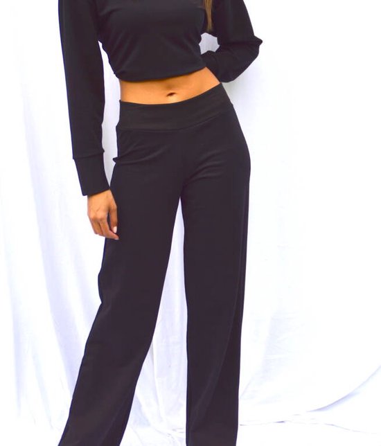 Basic zwarte broek met hoge taille